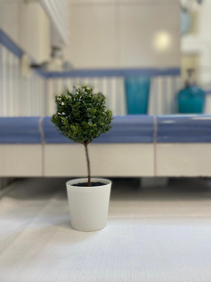 مبيت وإفطار نابولي Residenza Chiaia المظهر الخارجي الصورة